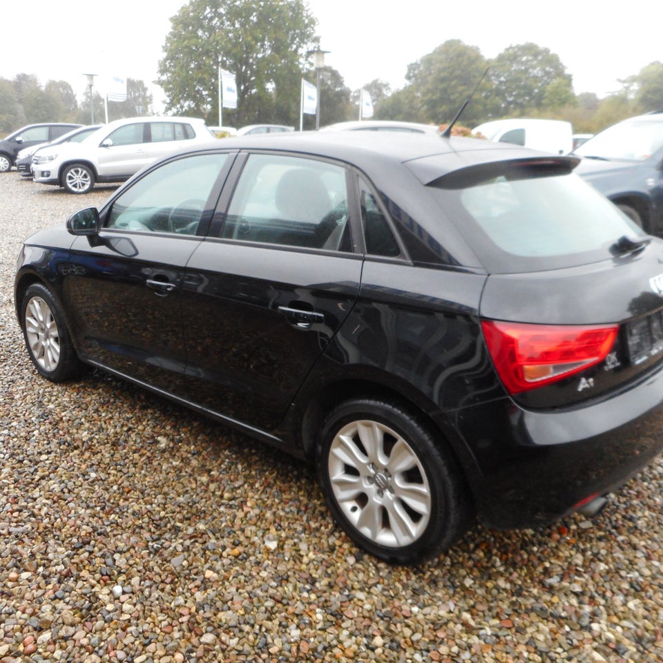 Audi A1 1,2 TFSi 86 Ambition Sportback 5d