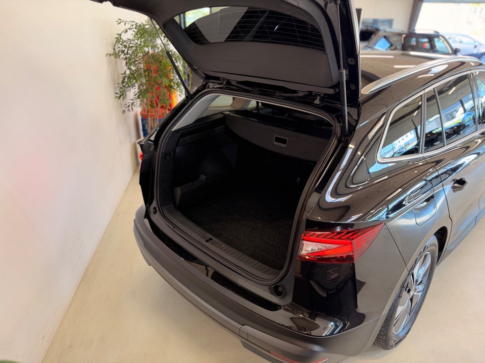 Skoda Enyaq 80 iV Suite 5d