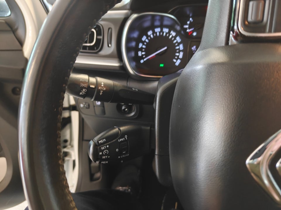 Citroën C3 1,2 PureTech 110 Feel 5d