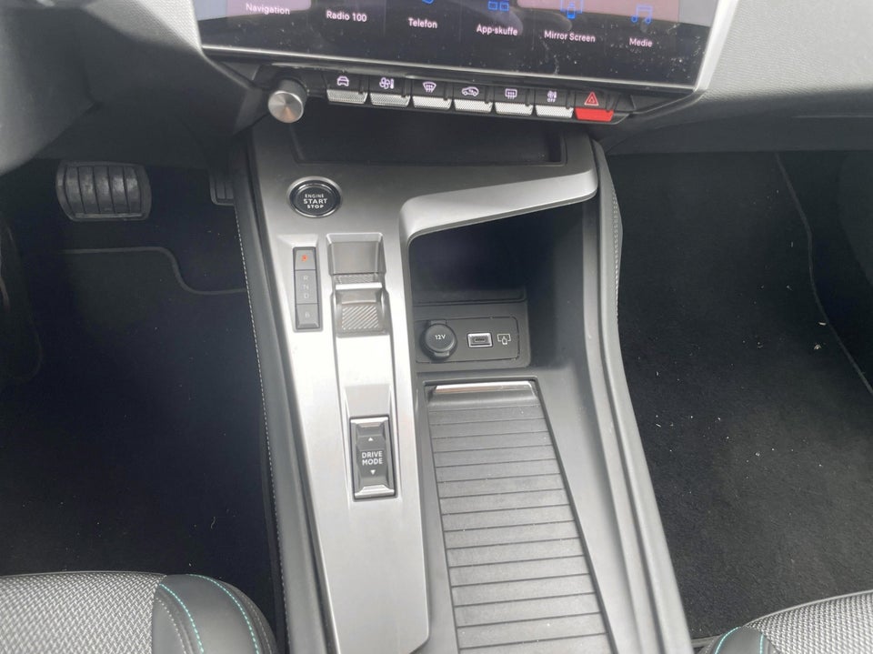 Peugeot 308 1,6 Hybrid First Selection+ EAT8 5d