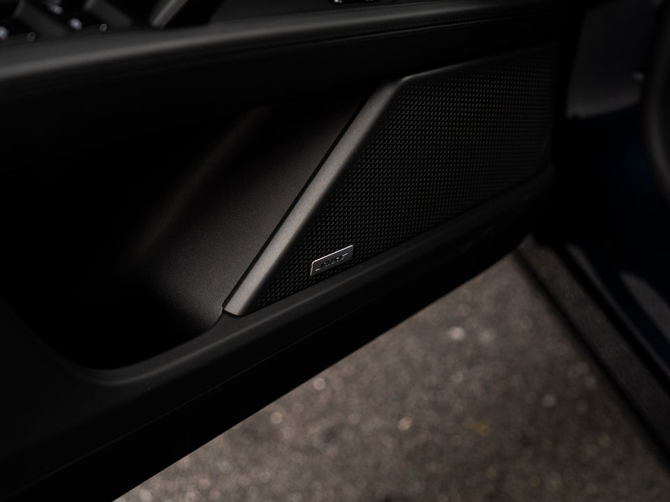Porsche Cayenne S Electric 5d