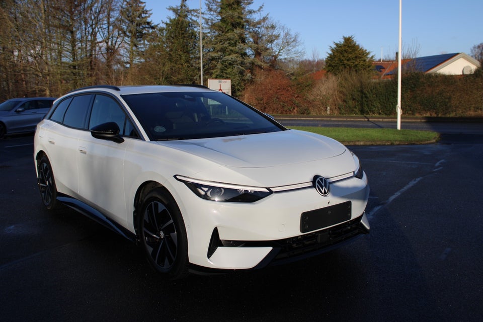 VW ID.7 77 Pro Tourer 5d