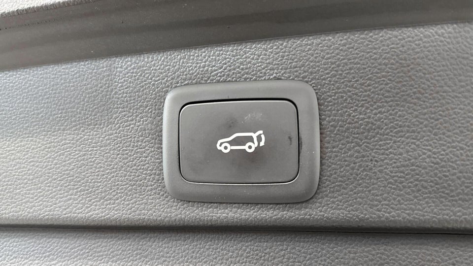 MG Marvel R Luxury 5d