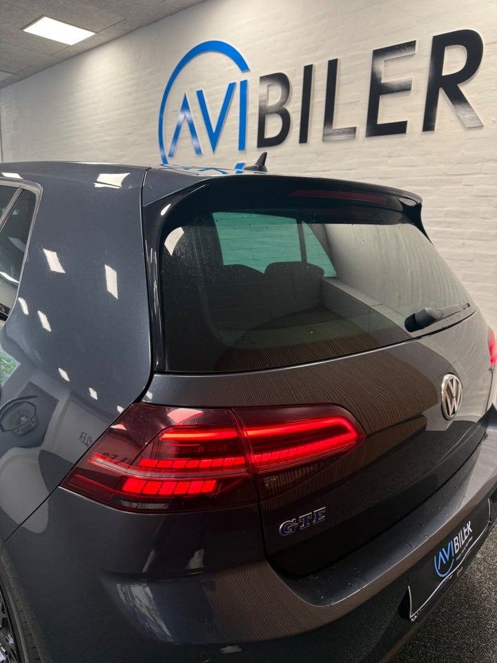 VW Golf VII 1,4 GTE DSG 5d