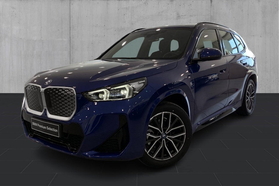 BMW iX1 xDrive30 M-Sport 5d
