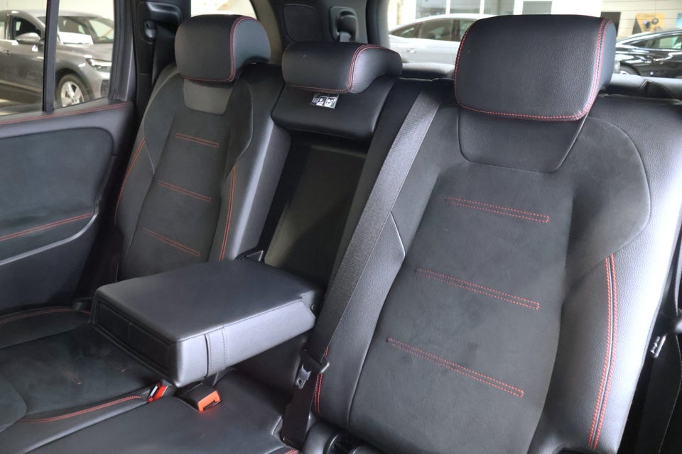 Mercedes EQB300 AMG Line 4Matic 7prs 5d