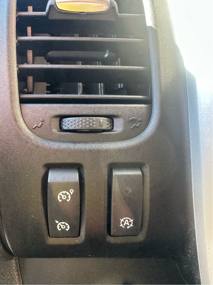 Renault Trafic T29 2,0 dCi 120 L2H1