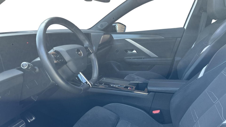 Opel Astra-e 54 GS 5d