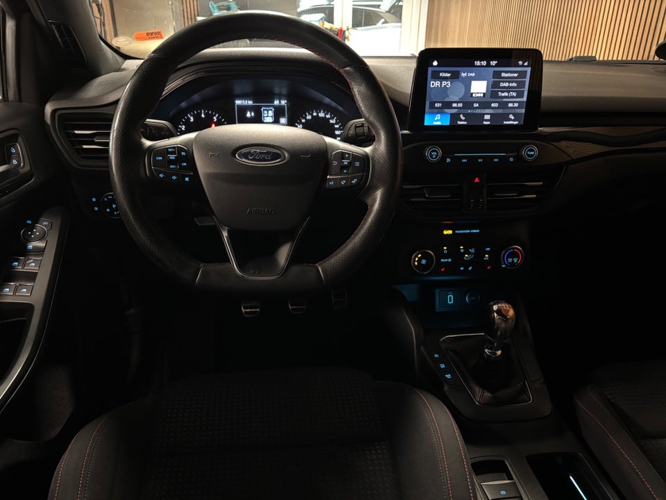 Ford Focus 1,0 EcoBoost ST-Line 5d