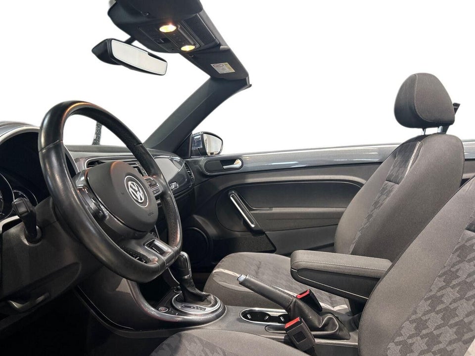 VW The Beetle 1,2 TSi 105 Life Cabriolet DSG 2d