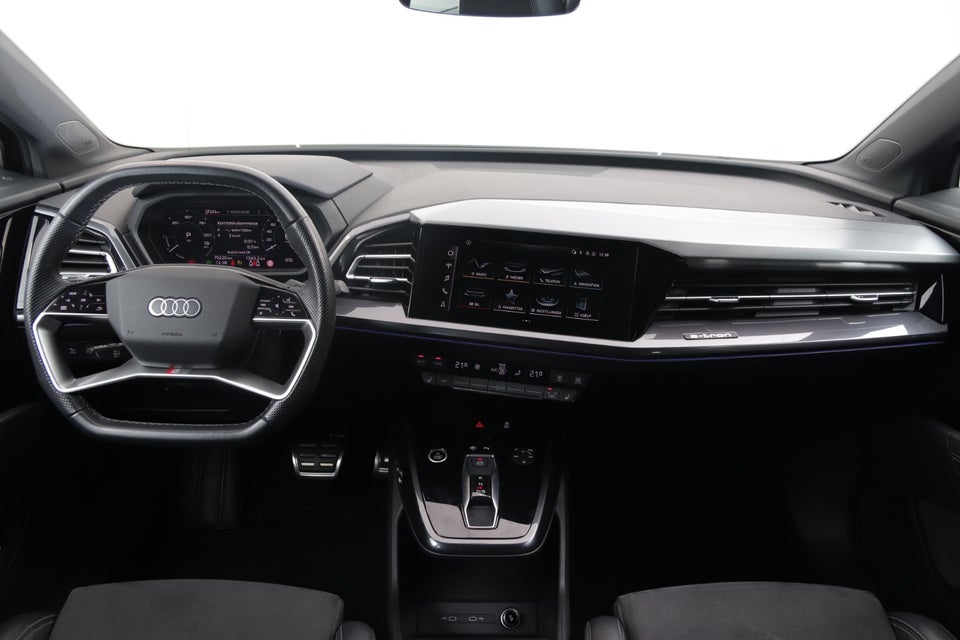 Audi Q4 e-tron 40 S-line 5d