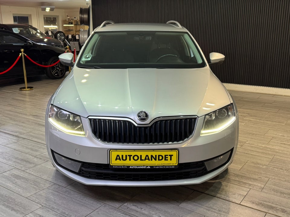 Skoda Octavia 2,0 TDi 150 Style Combi Van 5d