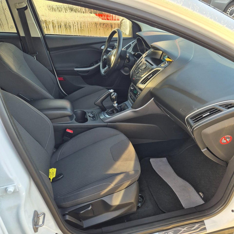 Ford Focus 1,0 SCTi 125 Titanium ECO 5d