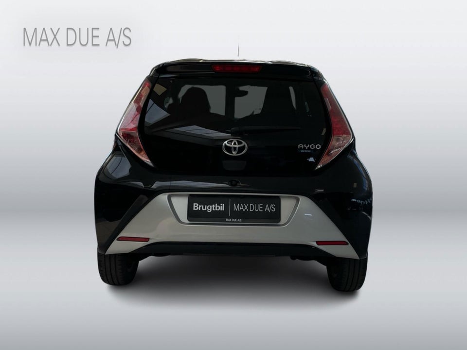 Toyota Aygo 1,0 VVT-i x-black 5d