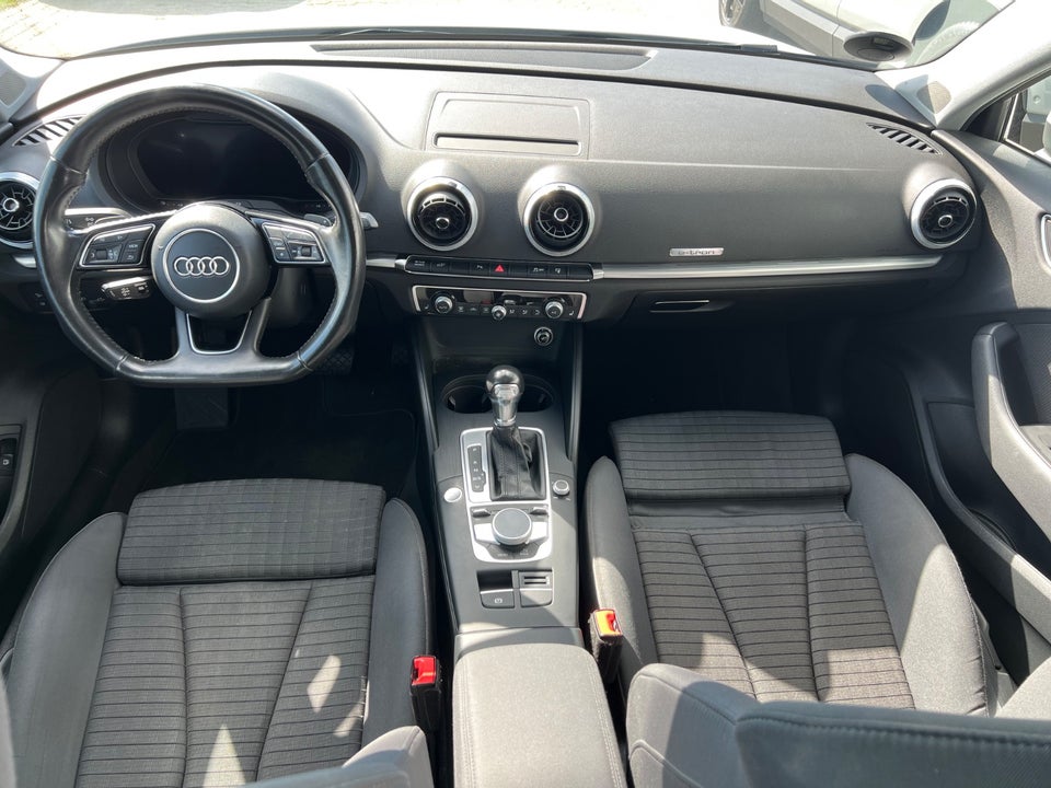Audi A3 1,4 e-tron Sportback S-tr. 5d