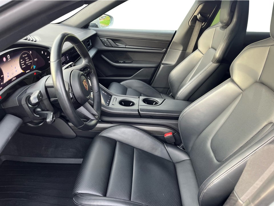 Porsche Taycan 4 Performance+ Cross Turismo 5d