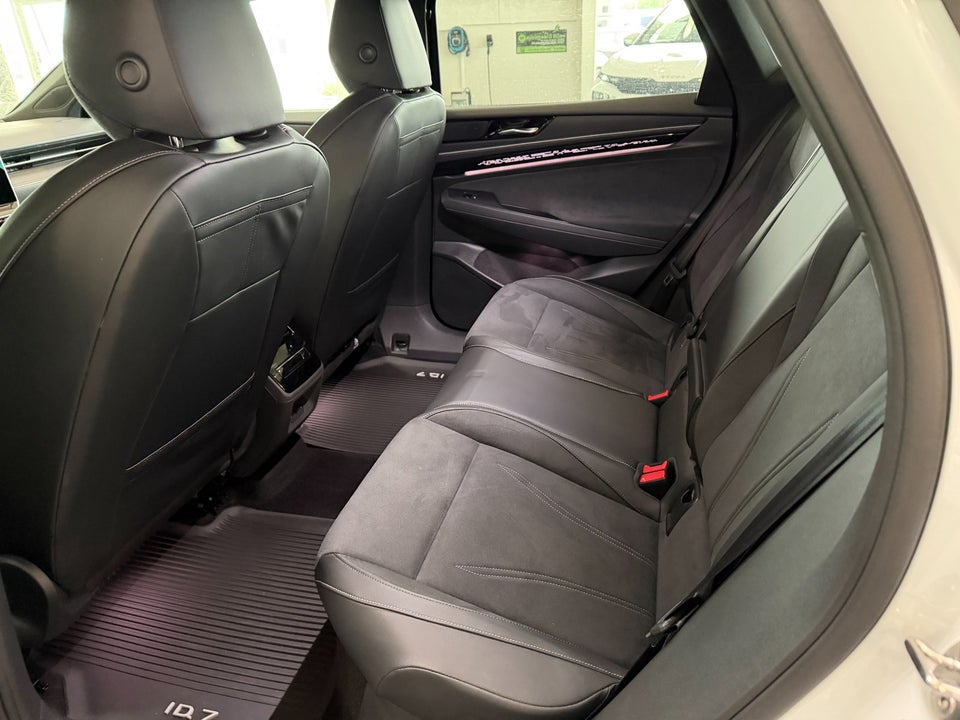 VW ID.7 77 Style Tourer 5d