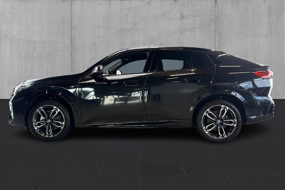 BMW iX2 eDrive20 M-Sport 5d