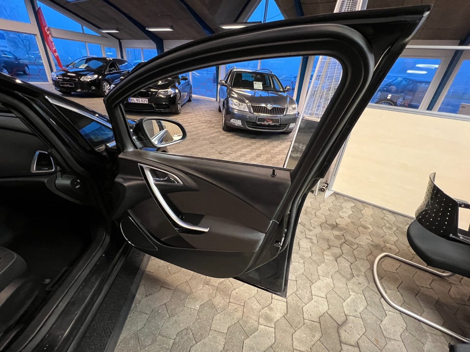 Opel Astra 1,4 T 140 Sport Sports Tourer 5d