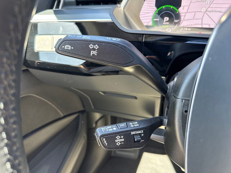 Audi e-tron 50 quattro 5d