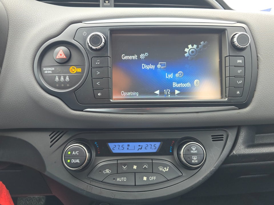 Toyota Yaris 1,5 Hybrid H1 e-CVT 5d