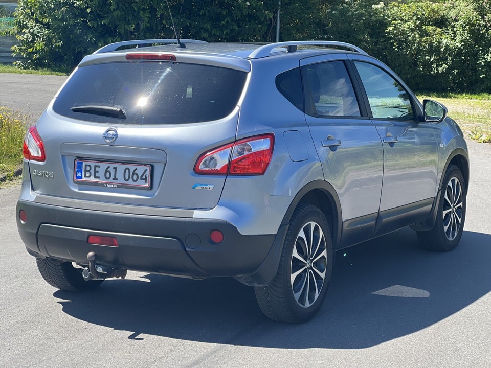 Nissan Qashqai 1,6 dCi Tekna 5d