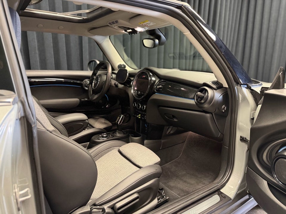 MINI Cooper SE Edition Premium Plus 3d