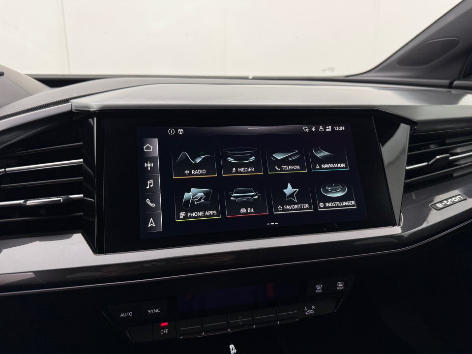 Audi Q4 e-tron 40 S-line 5d