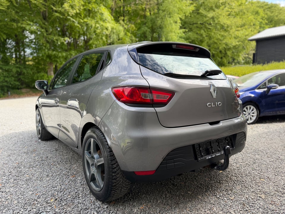 Renault Clio IV 1,5 dCi 75 Expression 5d
