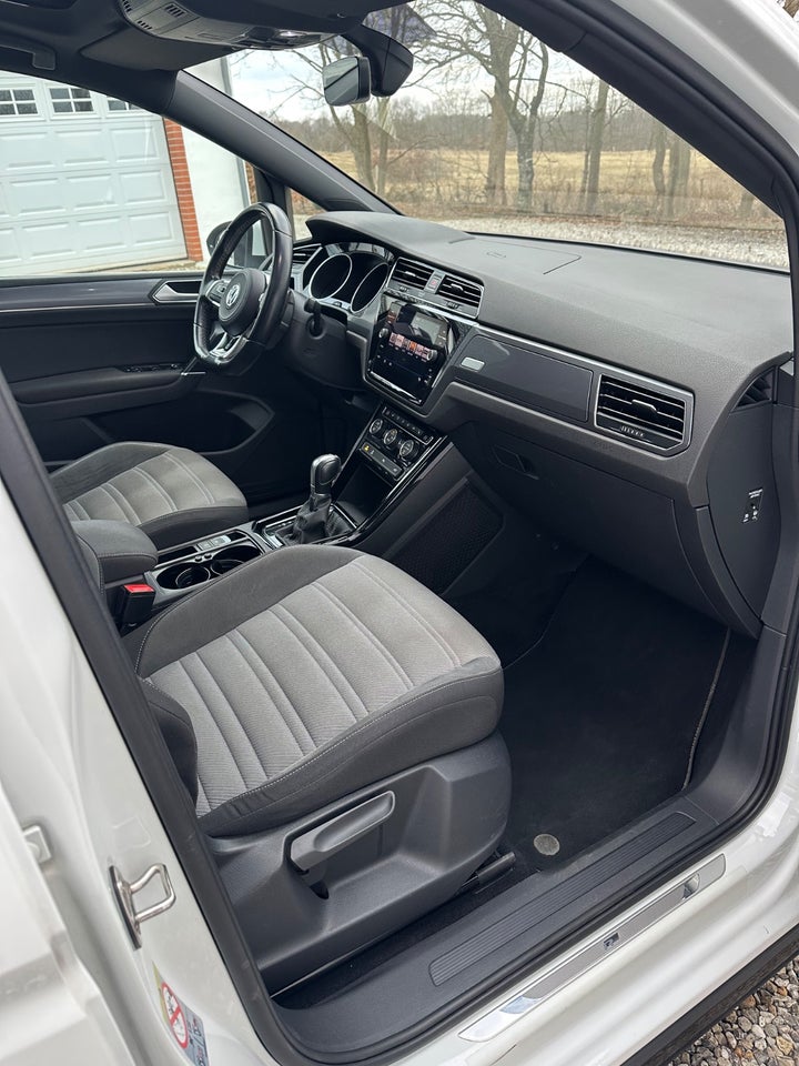 VW Touran 1,4 TSi 150 R-line DSG 7prs 5d