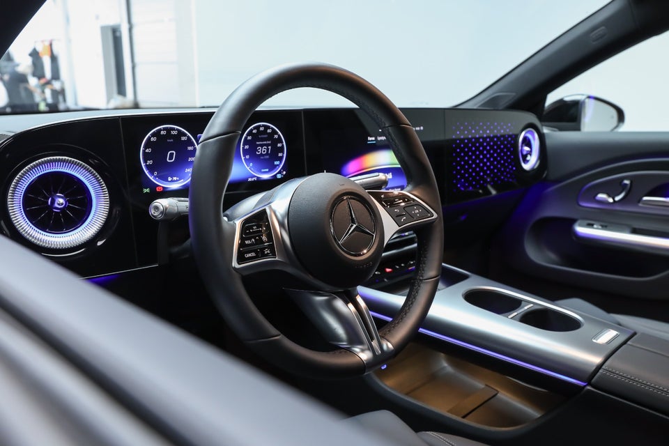 Mercedes CLA250+ EQ Progressive 4d