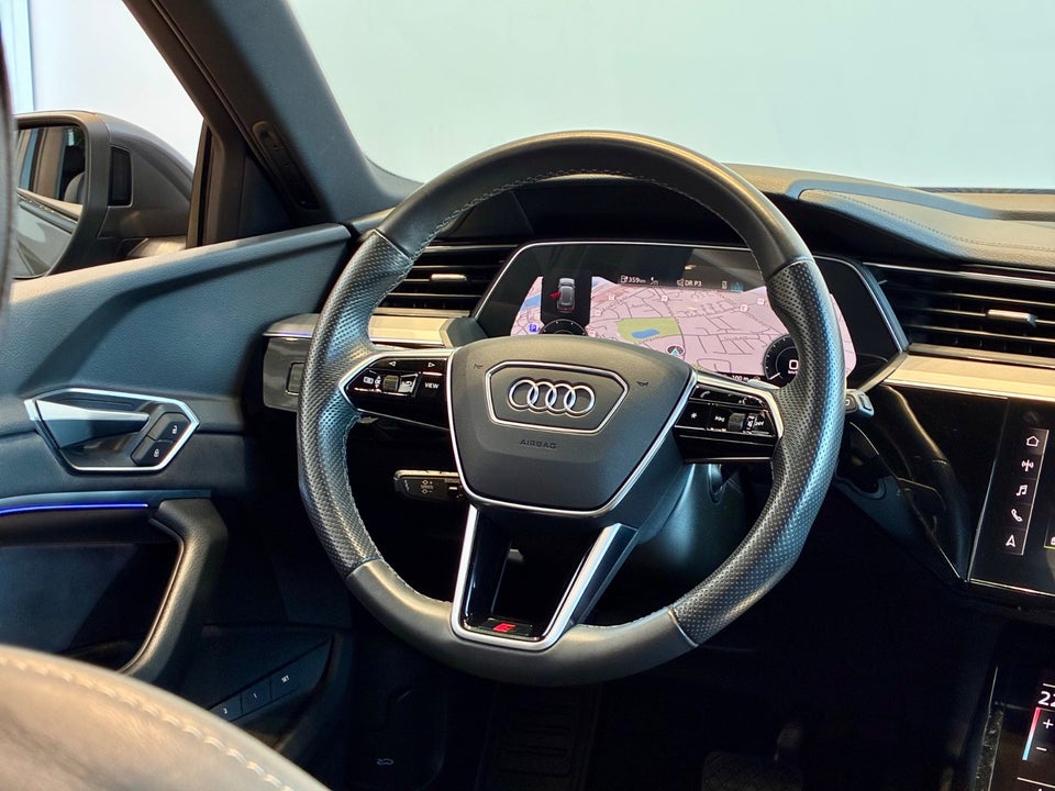 Audi e-tron 55 S-line quattro 5d