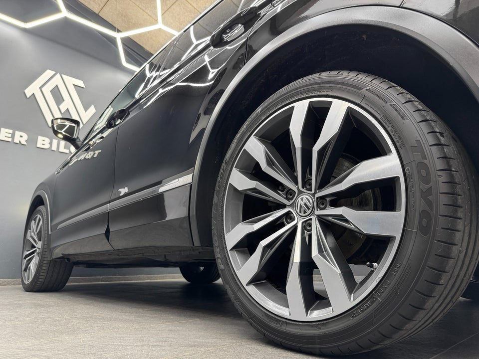 VW Tiguan 2,0 TDi 190 R-line DSG 4Motion 5d