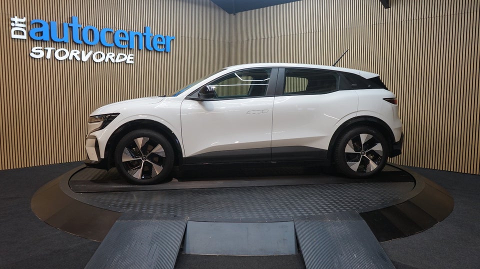 Renault Megane E-Tech 60 Equilibre 5d