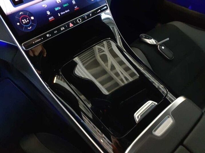 Mercedes EQE300 AMG Line 4d