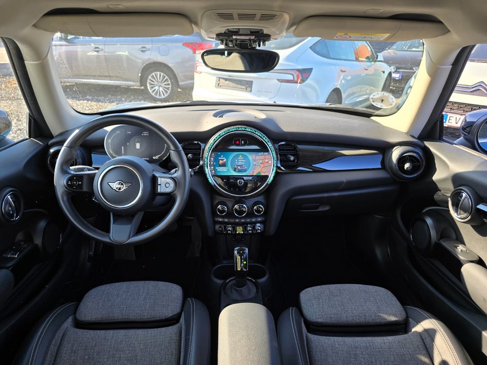 MINI Cooper SE Classic Trim 3d