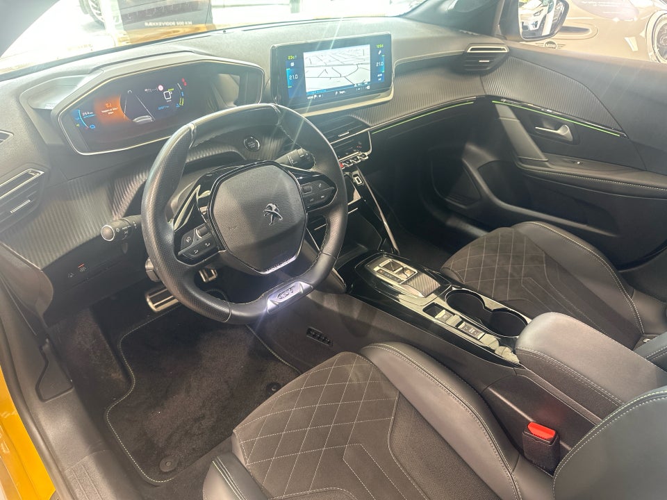 Peugeot e-208 50 GT Pack 5d