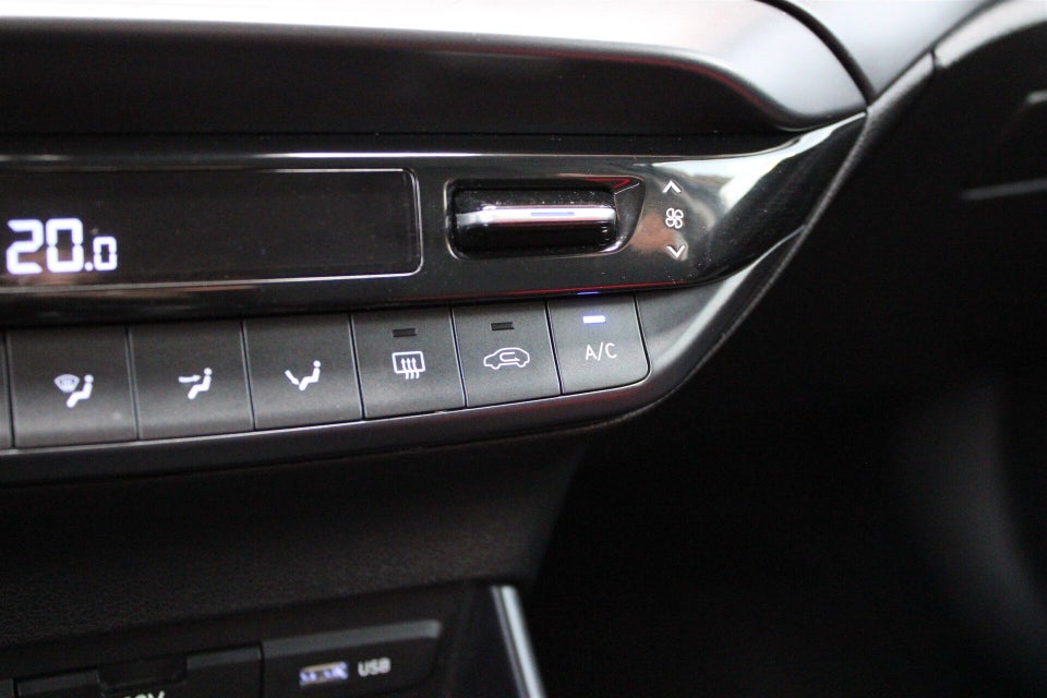 Hyundai i20 1,0 T-GDi Essential 5d