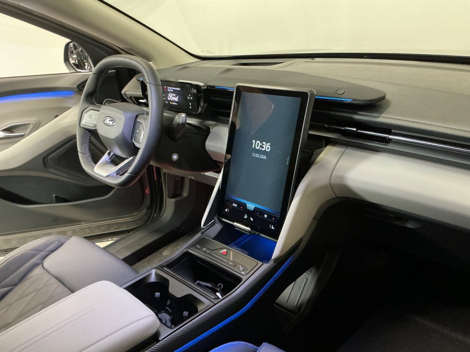 Ford Explorer 77 Premium Extended Range 5d