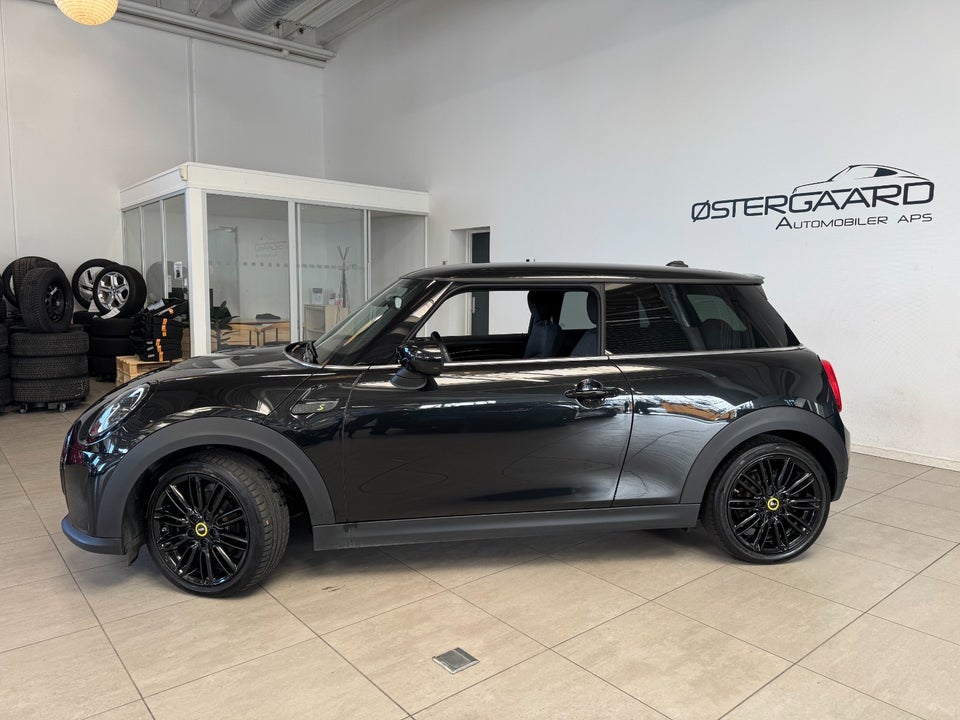 MINI Cooper SE Classic Trim 3d