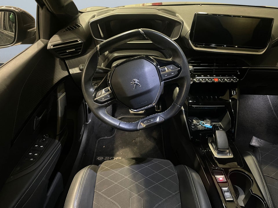 Peugeot e-208 50 GT Pack 5d