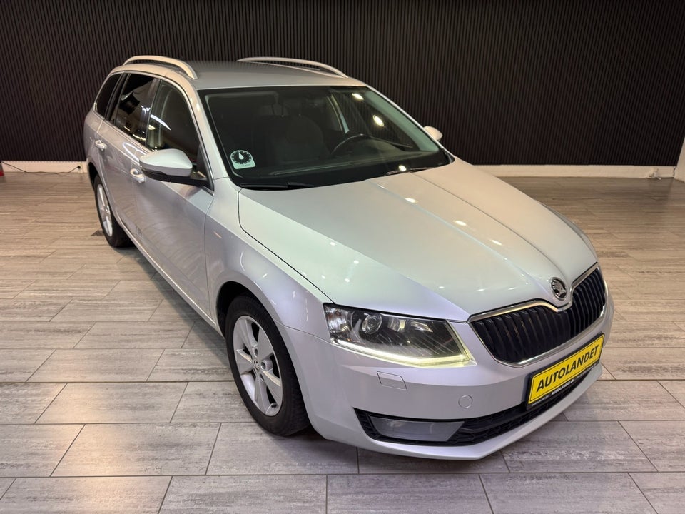 Skoda Octavia 2,0 TDi 150 Style Combi Van 5d