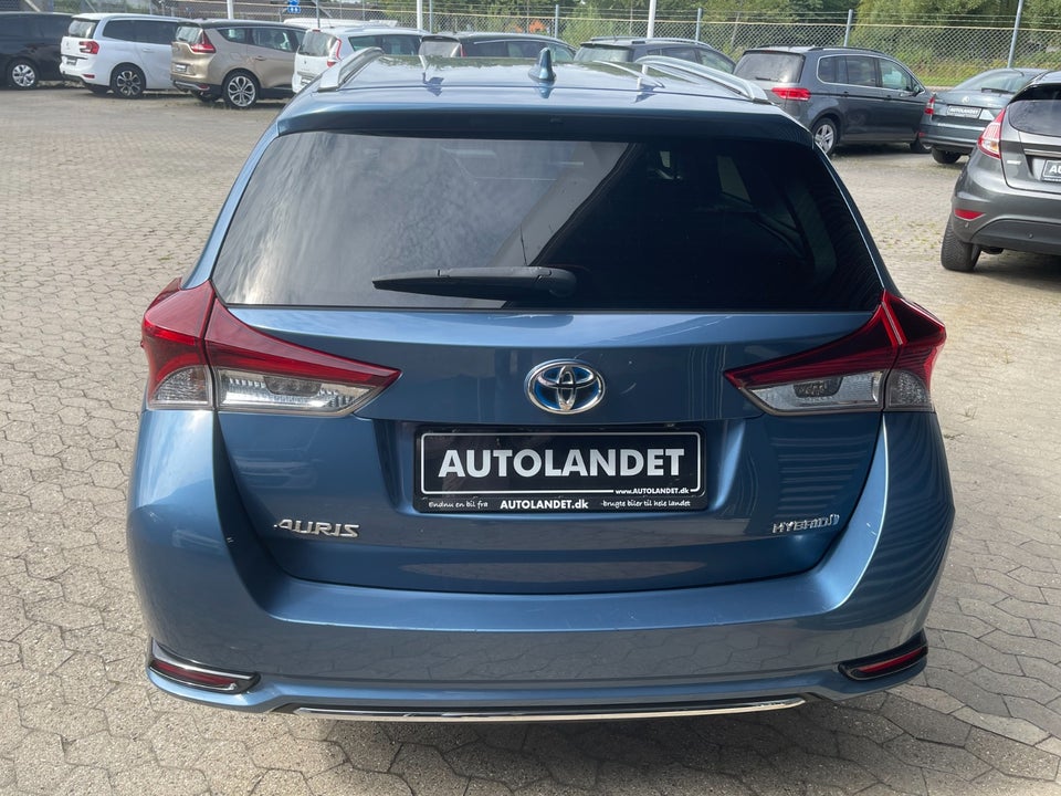 Toyota Auris 1,8 Hybrid H2 Spirit Touring Sports CVT 5d