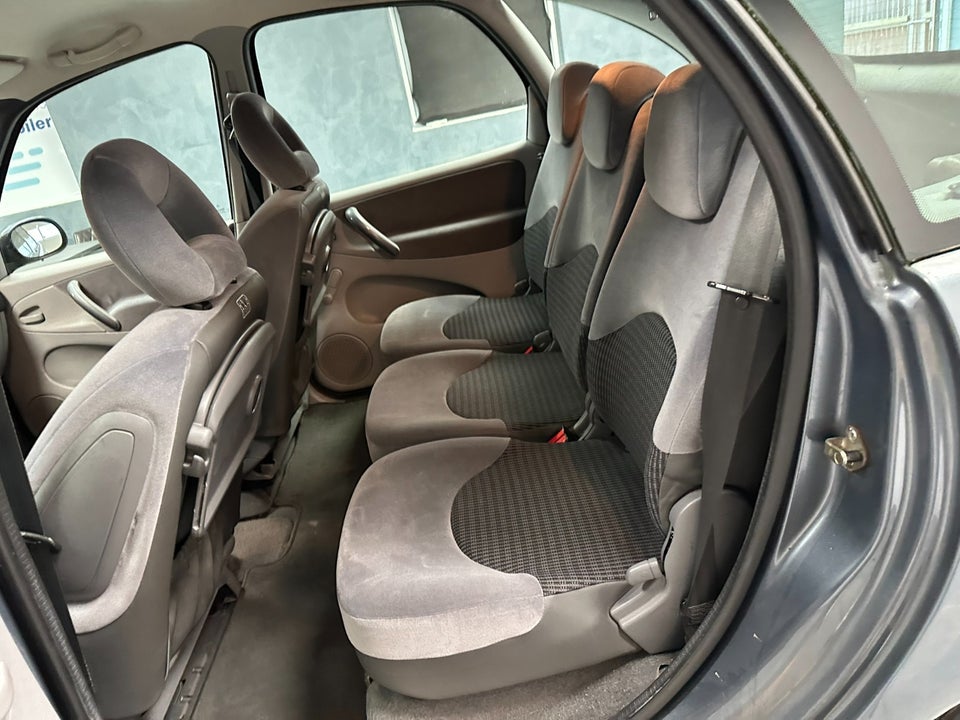 Citroën Xsara Picasso 2,0i  5d