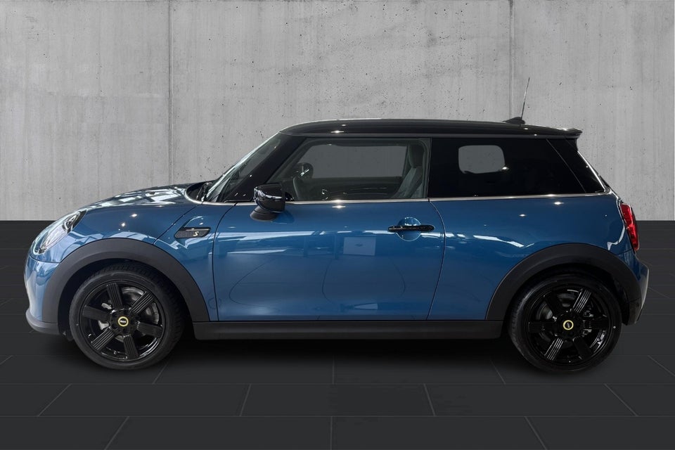 MINI Cooper SE Classic Trim 3d