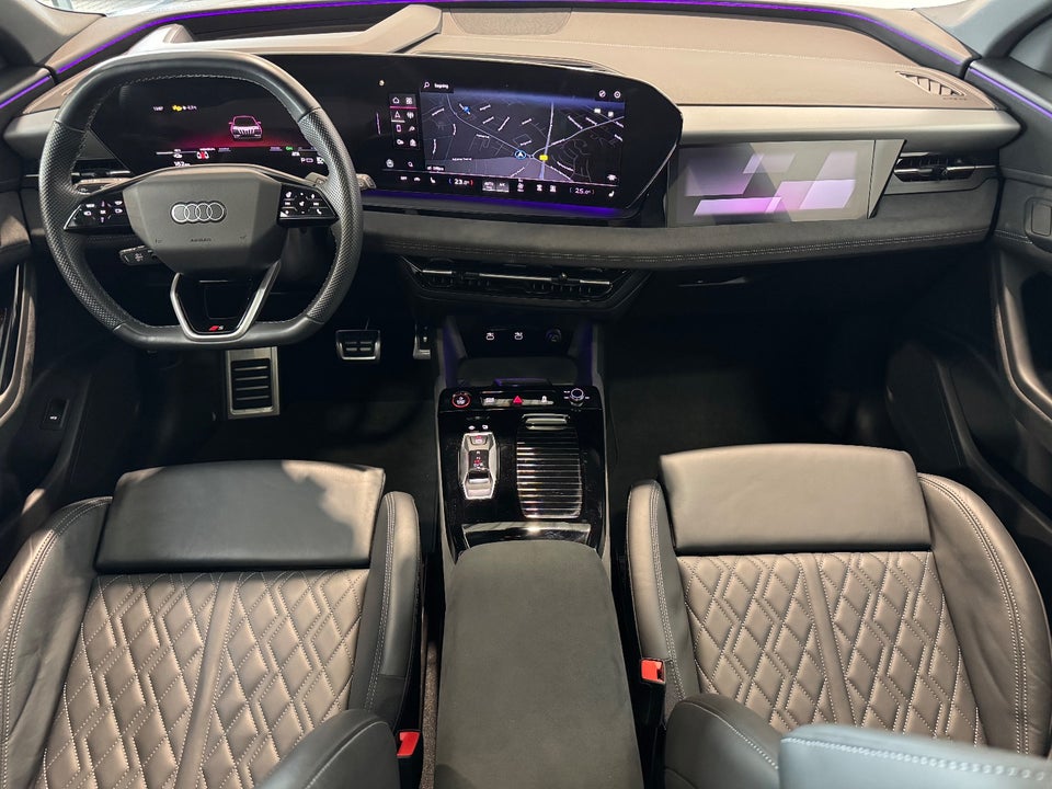 Audi SQ6 e-tron quattro 5d