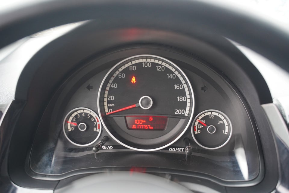 VW Up! 1,0 75 High Up! BMT 5d