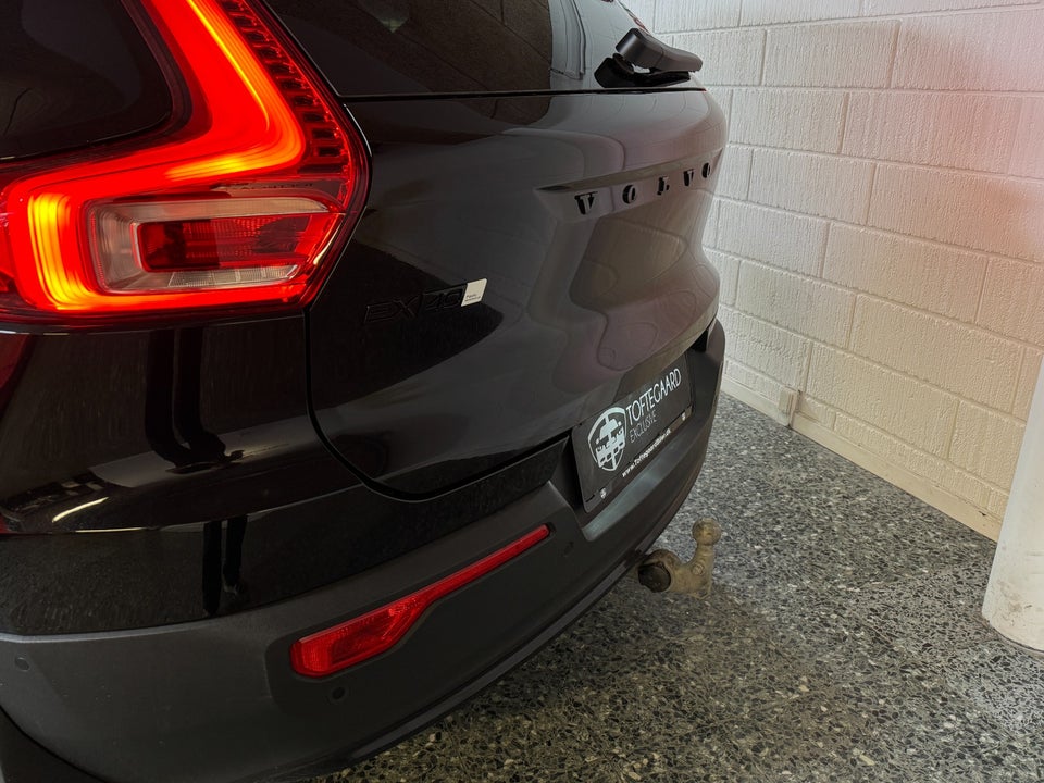 Volvo EX40 Twin Performance Ultra Black Edition 5d