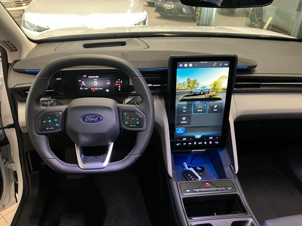 Ford Explorer 77 Premium Extended Range 5d