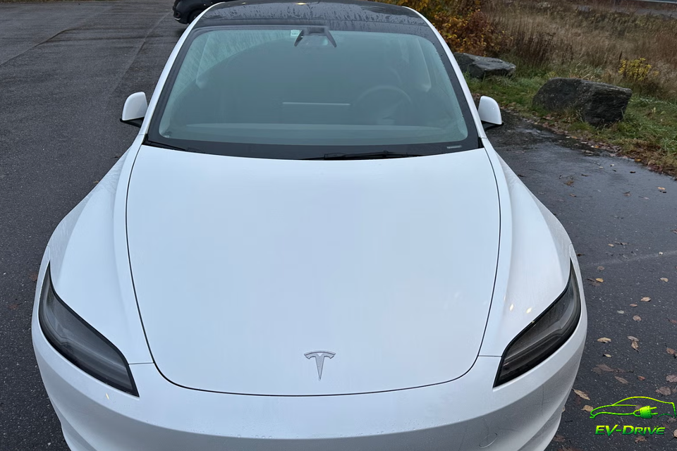 Tesla Model 3 RWD 4d